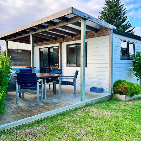 Mount And Surf View Cabin Pataua Екстериор снимка