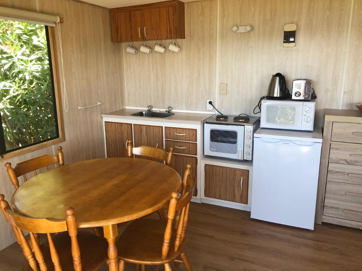 Mount And Surf View Cabin Pataua Екстериор снимка